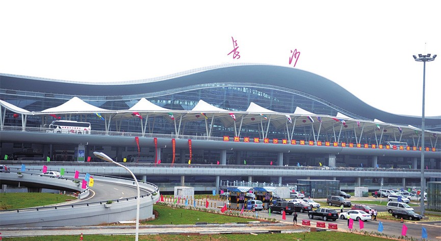 黄花机场T2航站楼-长沙电梯安装